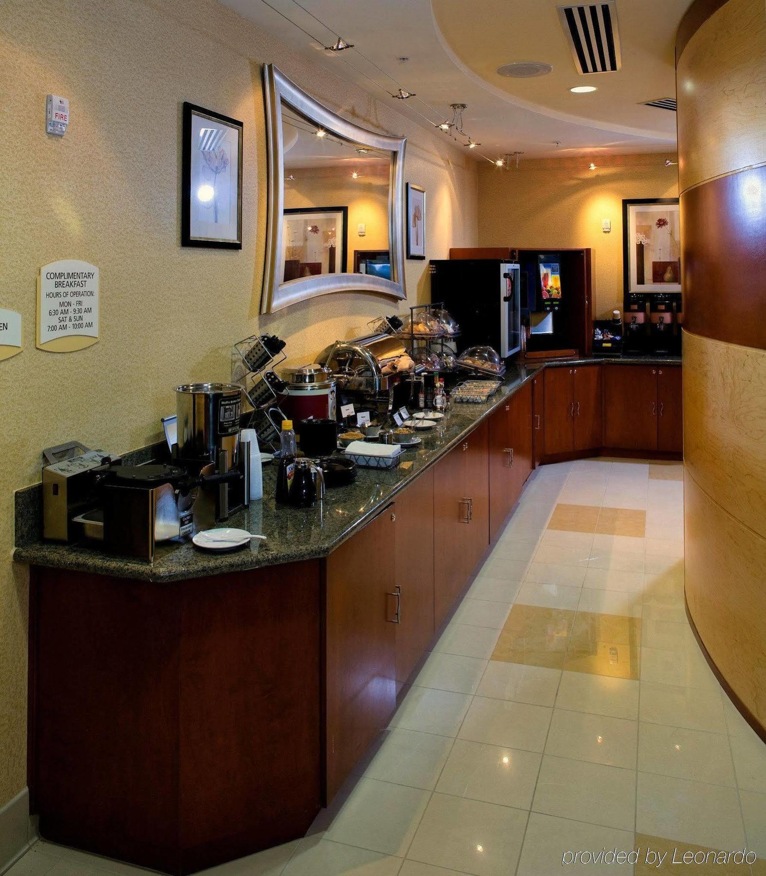 拿坡里万豪春季山丘套房酒店 Golden Gate 外观 照片
